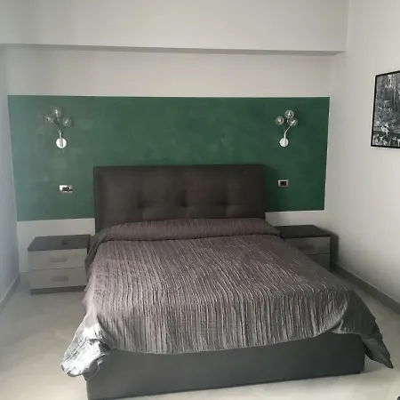 게스트하우스 Le Divine Di Via Olivieri - Reception Via Xxv Aprile 5 레반토