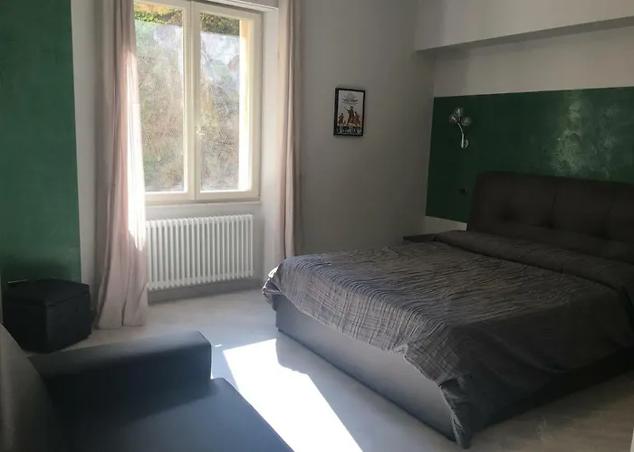 Le Divine Di Via Olivieri - Reception Via Xxv Aprile 5 4* 레반토